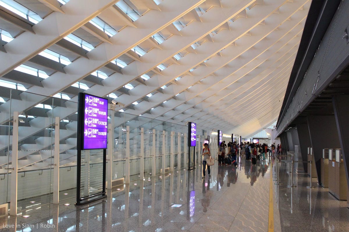 國泰航空台北貴賓室初體驗,桃園機場最大單一貴賓室,牛肉麵、珍奶、港點,多樣現做餐點飲料與放鬆空間! - 第15張圖 國泰航空台北貴賓室初體驗,桃園機場最大單一貴賓室,牛肉麵、珍奶、港點,多樣現做餐點飲料與放鬆空間!