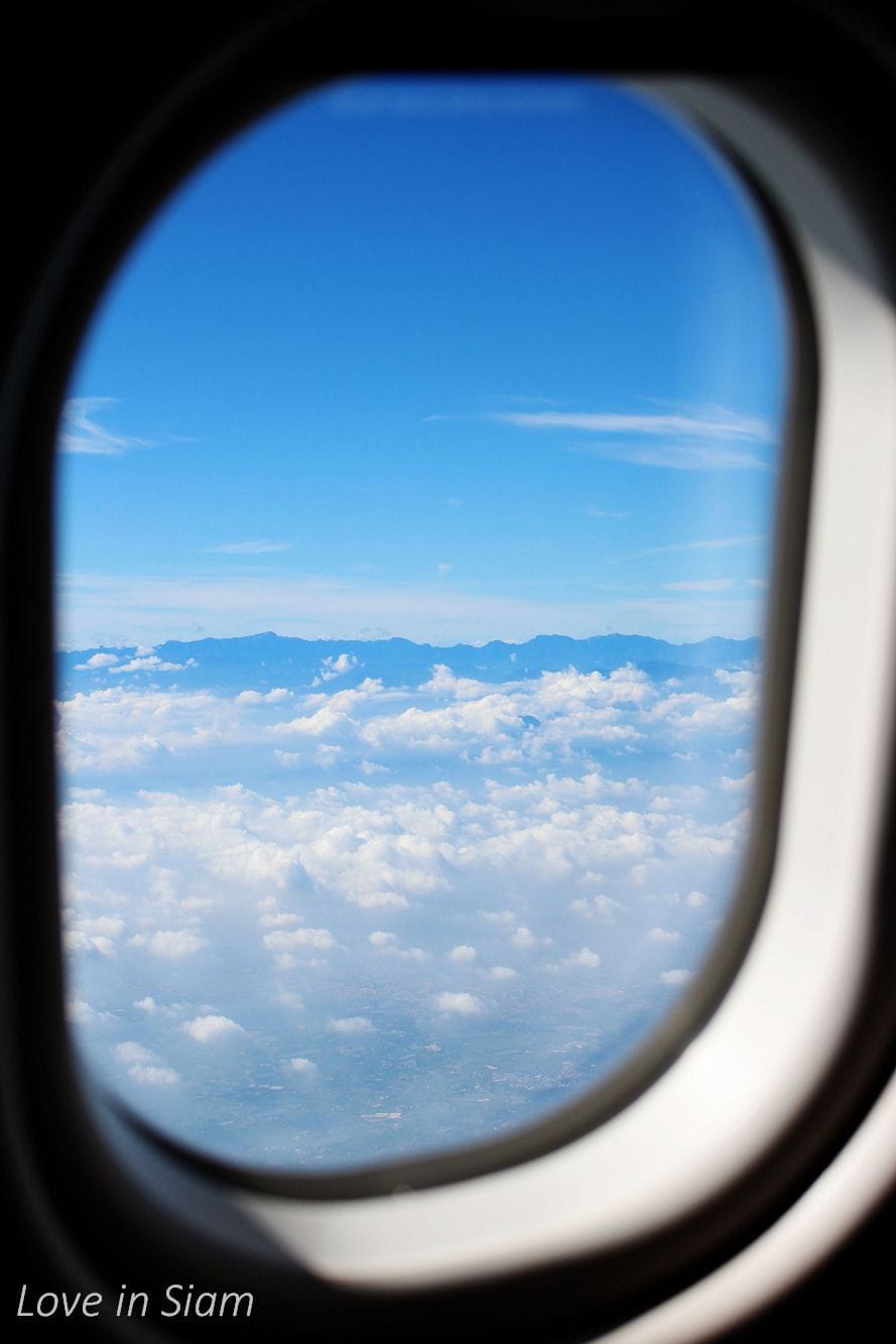 2016.05.27 國泰航空 CX407 台北-香港 商務艙飛行記錄-A330新地區性商務艙、完整服務、餐點介紹 - 第49張圖 2016.05.27 國泰航空 CX407 台北-香港 商務艙飛行記錄-A330新地區性商務艙、完整服務、餐點介紹