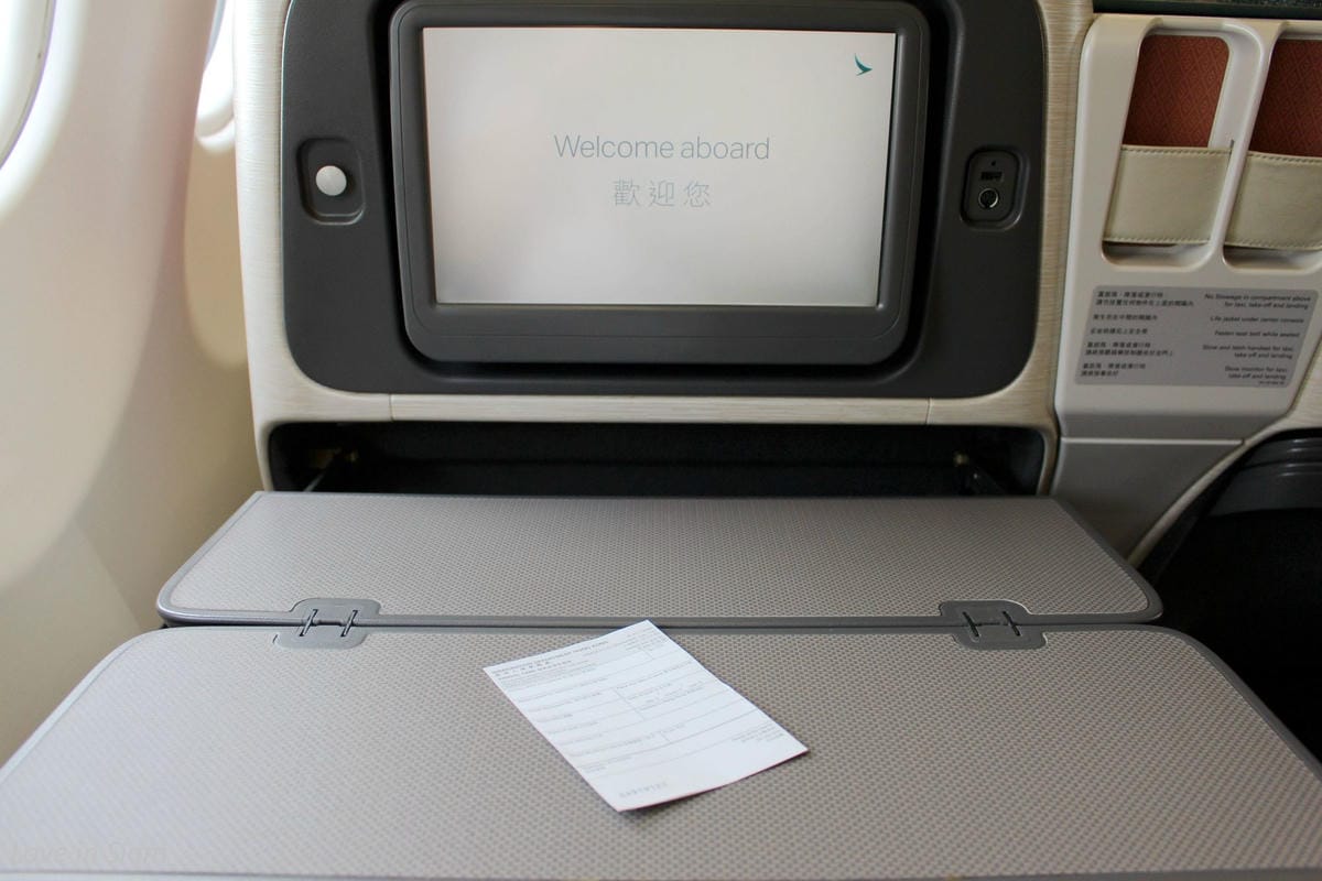 2016.05.27 國泰航空 CX407 台北-香港 商務艙飛行記錄-A330新地區性商務艙、完整服務、餐點介紹 - 第20張圖 2016.05.27 國泰航空 CX407 台北-香港 商務艙飛行記錄-A330新地區性商務艙、完整服務、餐點介紹