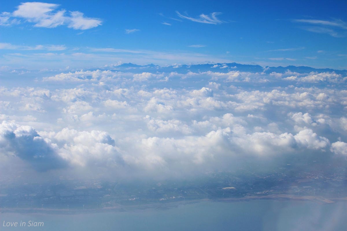 2016.05.27 國泰航空 CX407 台北-香港 商務艙飛行記錄-A330新地區性商務艙、完整服務、餐點介紹 - 第47張圖 2016.05.27 國泰航空 CX407 台北-香港 商務艙飛行記錄-A330新地區性商務艙、完整服務、餐點介紹