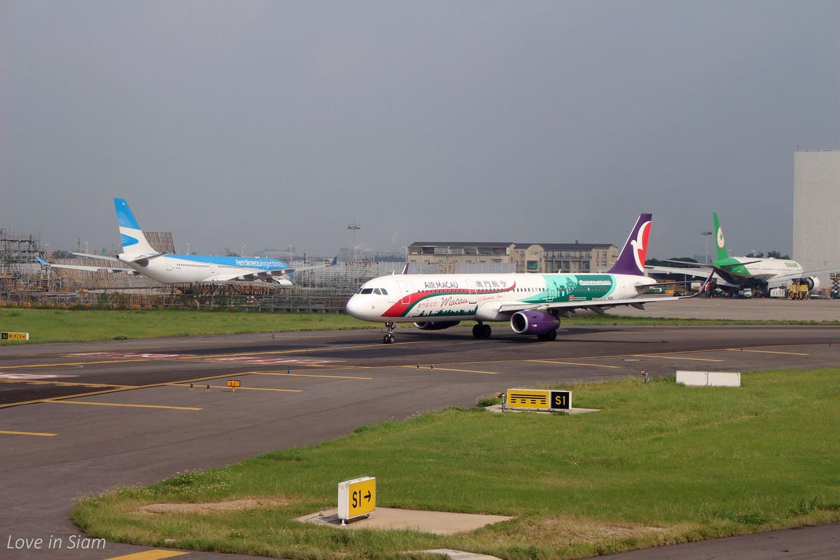 2016.05.27 國泰航空 CX407 台北-香港 商務艙飛行記錄-A330新地區性商務艙、完整服務、餐點介紹 - 第44張圖 2016.05.27 國泰航空 CX407 台北-香港 商務艙飛行記錄-A330新地區性商務艙、完整服務、餐點介紹