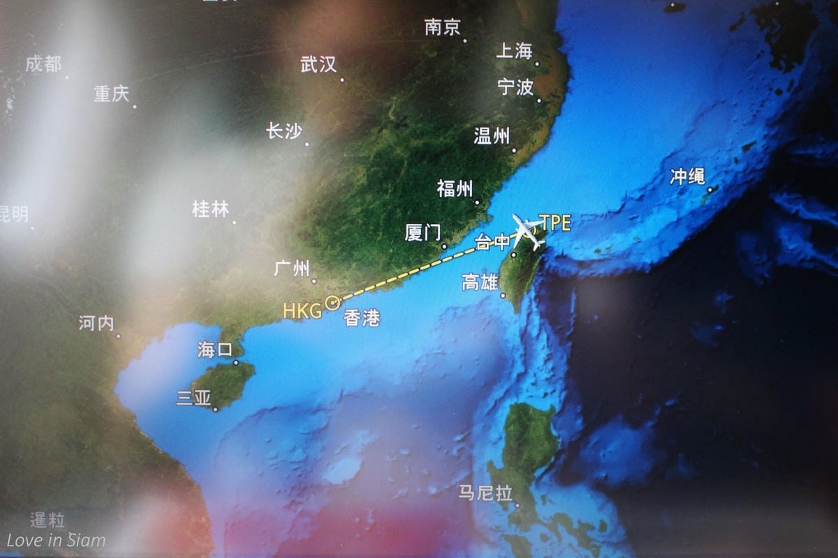 2016.05.27 國泰航空 CX407 台北-香港 商務艙飛行記錄-A330新地區性商務艙、完整服務、餐點介紹 - 第17張圖 2016.05.27 國泰航空 CX407 台北-香港 商務艙飛行記錄-A330新地區性商務艙、完整服務、餐點介紹