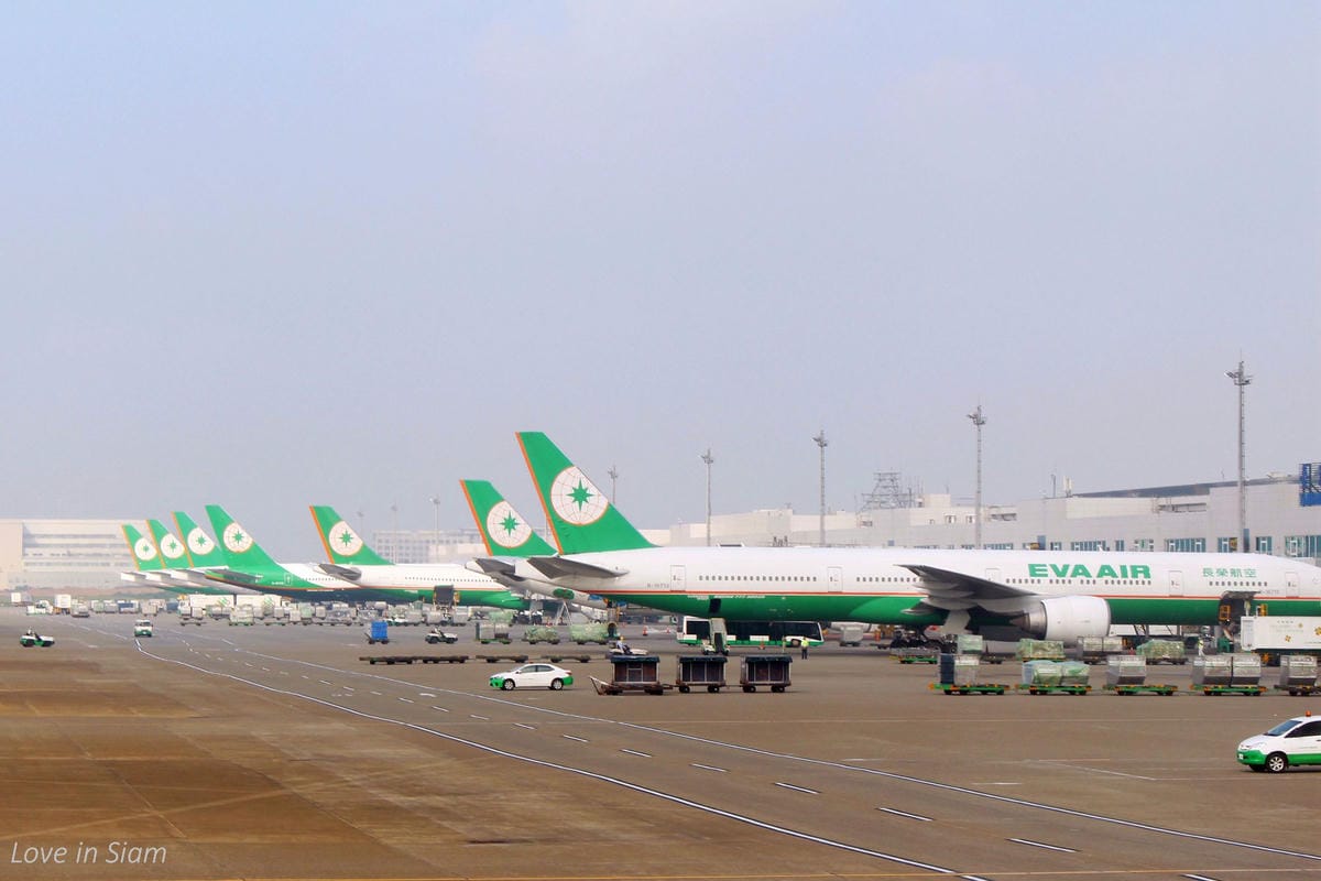 2016.05.27 國泰航空 CX407 台北-香港 商務艙飛行記錄-A330新地區性商務艙、完整服務、餐點介紹 - 第38張圖 2016.05.27 國泰航空 CX407 台北-香港 商務艙飛行記錄-A330新地區性商務艙、完整服務、餐點介紹