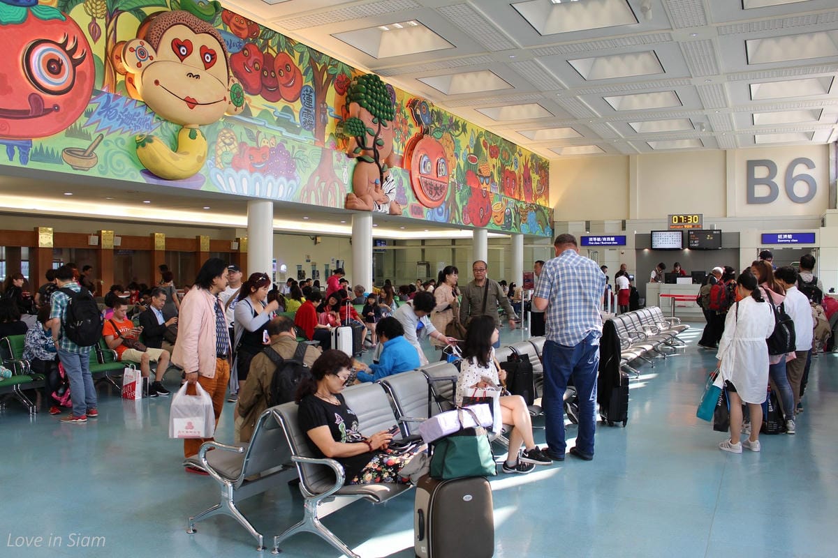 2016.05.27 國泰航空 CX407 台北-香港 商務艙飛行記錄-A330新地區性商務艙、完整服務、餐點介紹 - 第4張圖 2016.05.27 國泰航空 CX407 台北-香港 商務艙飛行記錄-A330新地區性商務艙、完整服務、餐點介紹