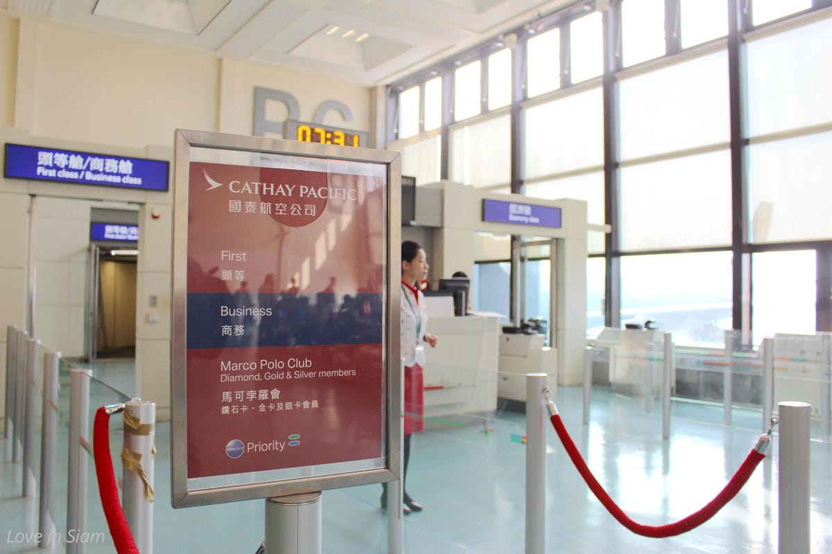 2016.05.27 國泰航空 CX407 台北-香港 商務艙飛行記錄-A330新地區性商務艙、完整服務、餐點介紹 - 第5張圖 2016.05.27 國泰航空 CX407 台北-香港 商務艙飛行記錄-A330新地區性商務艙、完整服務、餐點介紹