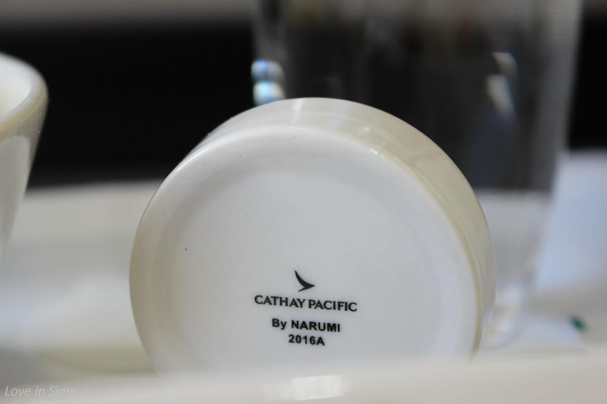 2016.05.27 國泰航空 CX407 台北-香港 商務艙飛行記錄-A330新地區性商務艙、完整服務、餐點介紹 - 第54張圖 2016.05.27 國泰航空 CX407 台北-香港 商務艙飛行記錄-A330新地區性商務艙、完整服務、餐點介紹