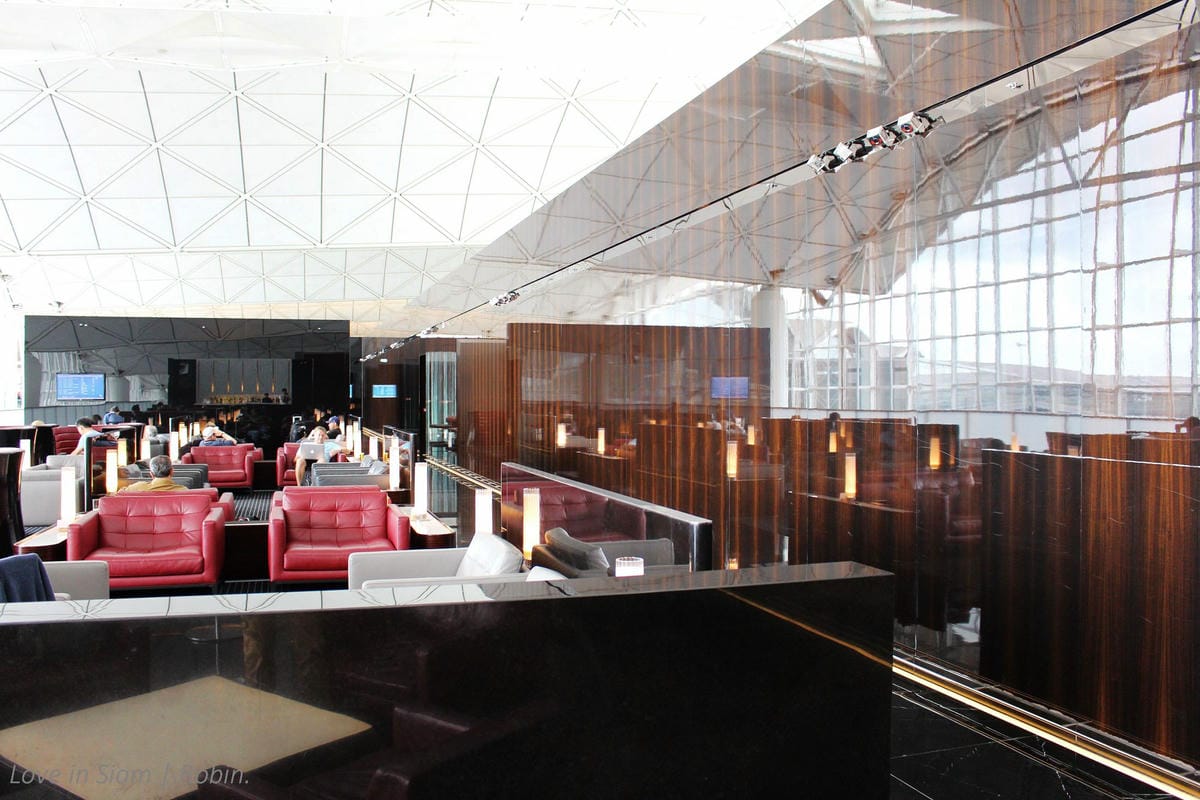 國泰航空 香港 寰宇堂頭等貴賓室-不只淋浴還能泡澡的超豪華頭等體驗,美食、名酒徹底放鬆,完整介紹! - 第18張圖 國泰航空 香港 寰宇堂頭等貴賓室-不只淋浴還能泡澡的超豪華頭等體驗,美食、名酒徹底放鬆,完整介紹!