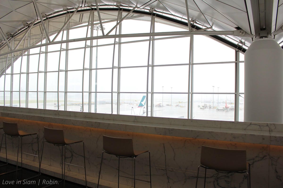 國泰航空 香港 寰宇堂頭等貴賓室-不只淋浴還能泡澡的超豪華頭等體驗,美食、名酒徹底放鬆,完整介紹! - 第19張圖 國泰航空 香港 寰宇堂頭等貴賓室-不只淋浴還能泡澡的超豪華頭等體驗,美食、名酒徹底放鬆,完整介紹!