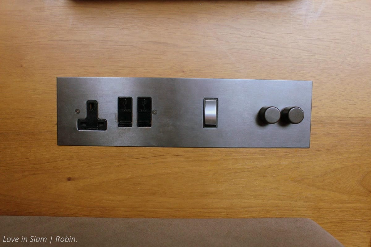 國泰航空 香港 玉衡堂頭等貴賓室-中西美食、足部按摩,五感豪華體驗國泰最新、最高等級旗艦貴賓室! - 第49張圖 國泰航空 香港 玉衡堂頭等貴賓室-中西美食、足部按摩,五感豪華體驗國泰最新、最高等級旗艦貴賓室!