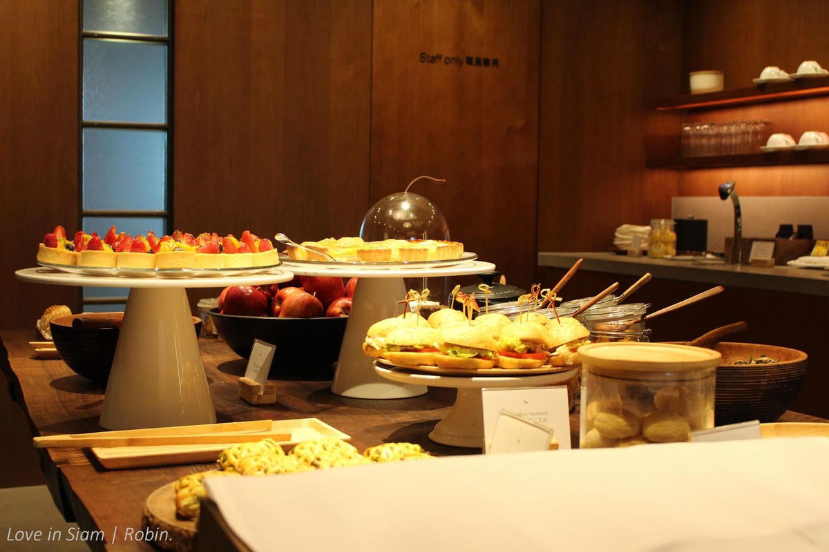 國泰航空 香港 玉衡堂頭等貴賓室-中西美食、足部按摩，五感豪華體驗國泰最新、最高等級旗艦貴賓室!