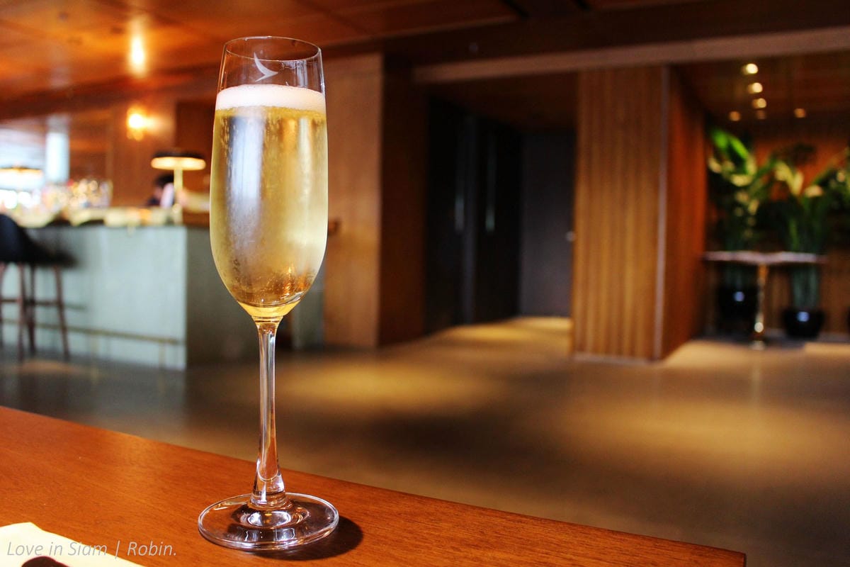 國泰航空 香港 玉衡堂頭等貴賓室-中西美食、足部按摩,五感豪華體驗國泰最新、最高等級旗艦貴賓室! - 第11張圖 國泰航空 香港 玉衡堂頭等貴賓室-中西美食、足部按摩,五感豪華體驗國泰最新、最高等級旗艦貴賓室!