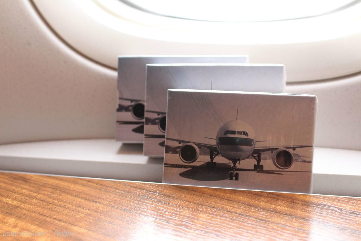 2016.05.27 國泰航空 CX701 香港-曼谷 77W頭等艙飛行記錄-詳盡服務、餐點介紹,帶你吃飽喝足躺著飛! - 第66張圖 2016.05.27 國泰航空 CX701 香港-曼谷 77W頭等艙飛行記錄-詳盡服務、餐點介紹,帶你吃飽喝足躺著飛!