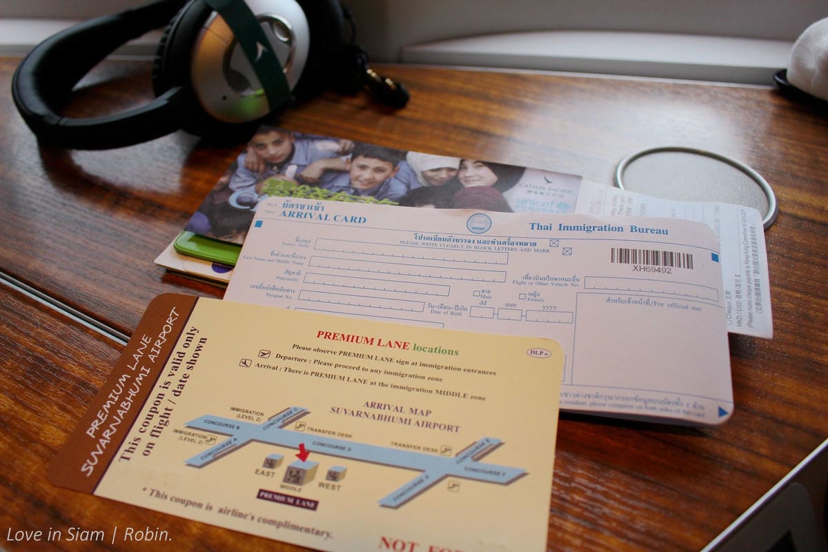 2016.05.27 國泰航空 CX701 香港-曼谷 77W頭等艙飛行記錄-詳盡服務、餐點介紹,帶你吃飽喝足躺著飛! - 第29張圖 2016.05.27 國泰航空 CX701 香港-曼谷 77W頭等艙飛行記錄-詳盡服務、餐點介紹,帶你吃飽喝足躺著飛!