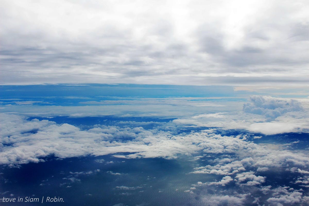 2016.05.27 國泰航空 CX701 香港-曼谷 77W頭等艙飛行記錄-詳盡服務、餐點介紹,帶你吃飽喝足躺著飛! - 第44張圖 2016.05.27 國泰航空 CX701 香港-曼谷 77W頭等艙飛行記錄-詳盡服務、餐點介紹,帶你吃飽喝足躺著飛!