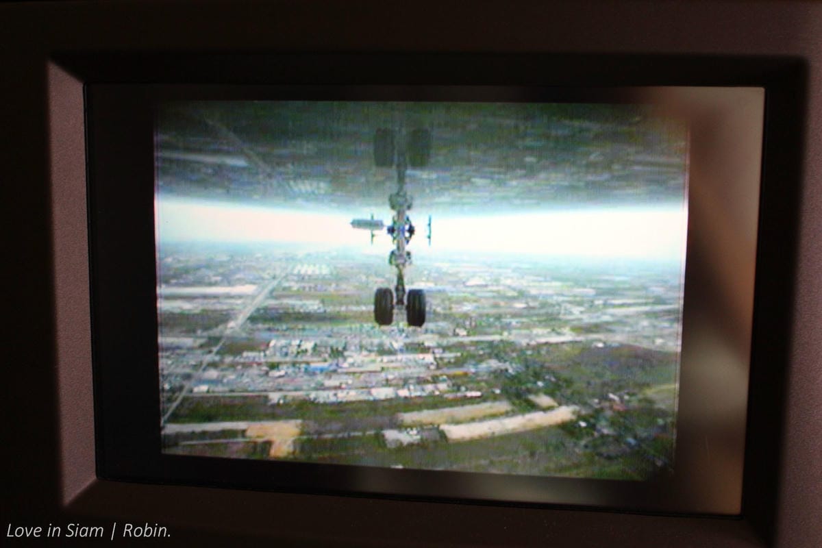 2016.05.27 國泰航空 CX701 香港-曼谷 77W頭等艙飛行記錄-詳盡服務、餐點介紹，帶你吃飽喝足躺著飛!