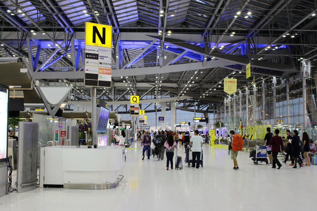 國泰航空曼谷貴賓室 -2015年全新開幕,現做麵點、特調飲料、沙發椅遠眺跑道,如家般舒適。 - 第18張圖 國泰航空曼谷貴賓室 -2015年全新開幕,現做麵點、特調飲料、沙發椅遠眺跑道,如家般舒適。