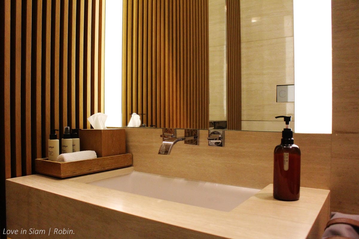 國泰航空 香港 逸連堂/寰宇堂貴賓室 – 滿足餐飲、盥洗、休憩等差旅需求(附位置及使用資格資訊) - 第12張圖 國泰航空 香港 逸連堂/寰宇堂貴賓室 – 滿足餐飲、盥洗、休憩等差旅需求(附位置及使用資格資訊)