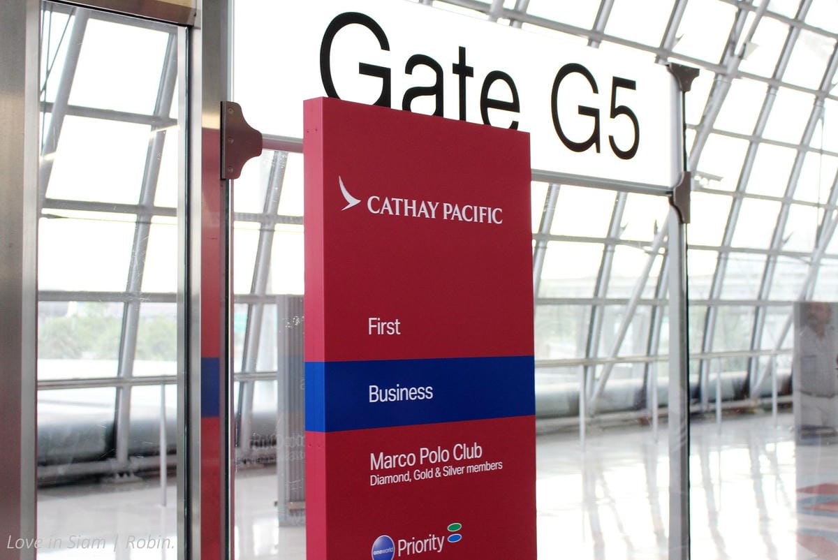 2016.05.31 國泰航空 CX700 曼谷-香港 商務艙飛行記錄-長程版反魚骨式A330、詳盡服務、餐點介紹! - 第5張圖 2016.05.31 國泰航空 CX700 曼谷-香港 商務艙飛行記錄-長程版反魚骨式A330、詳盡服務、餐點介紹!