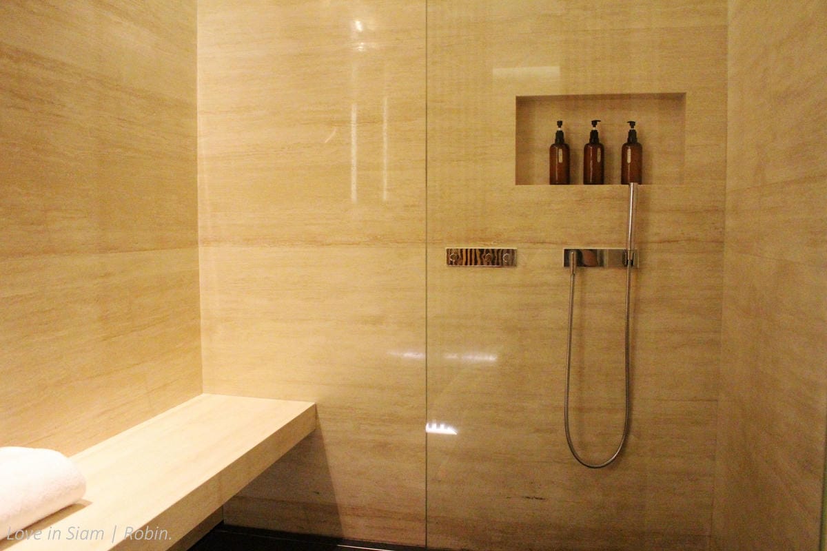 國泰航空 香港 逸連堂/寰宇堂貴賓室 – 滿足餐飲、盥洗、休憩等差旅需求(附位置及使用資格資訊) - 第10張圖 國泰航空 香港 逸連堂/寰宇堂貴賓室 – 滿足餐飲、盥洗、休憩等差旅需求(附位置及使用資格資訊)