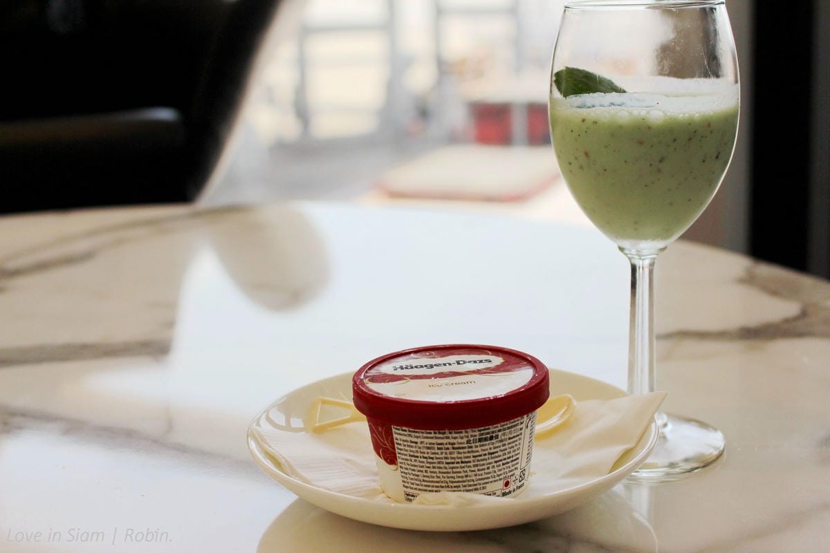 國泰航空 香港 逸連堂/寰宇堂貴賓室 – 滿足餐飲、盥洗、休憩等差旅需求(附位置及使用資格資訊) - 第15張圖 國泰航空 香港 逸連堂/寰宇堂貴賓室 – 滿足餐飲、盥洗、休憩等差旅需求(附位置及使用資格資訊)