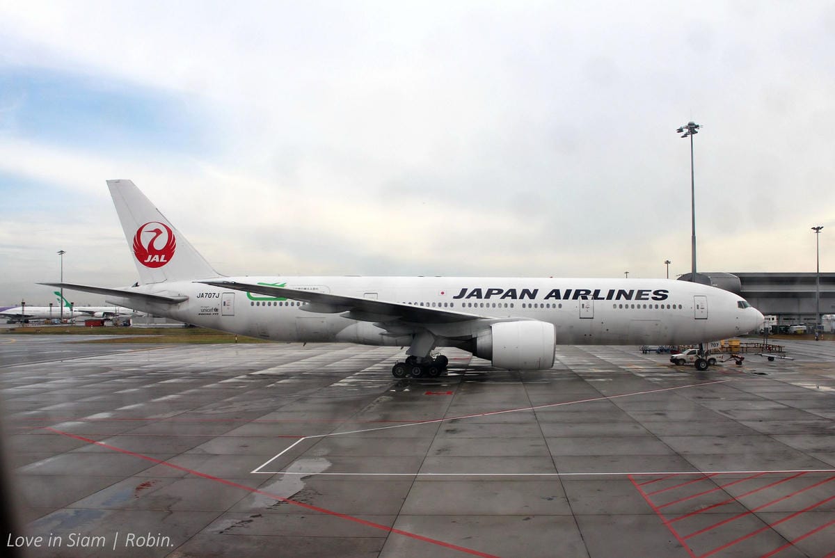 2016.05.31 國泰航空 CX700 曼谷-香港 商務艙飛行記錄-長程版反魚骨式A330、詳盡服務、餐點介紹! - 第35張圖 2016.05.31 國泰航空 CX700 曼谷-香港 商務艙飛行記錄-長程版反魚骨式A330、詳盡服務、餐點介紹!