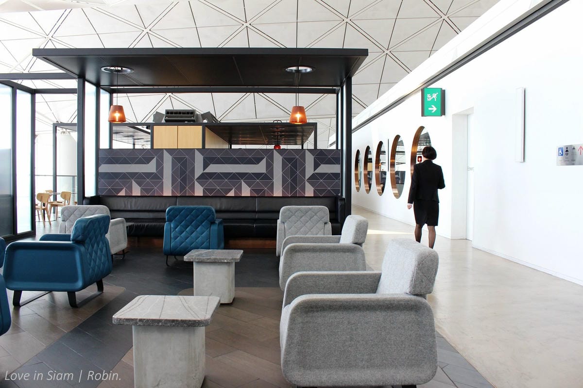 澳洲航空香港貴賓室 – 旗艦級水準,特色餐飲、寬敞環境、親切服務,寰宇一家香港商務貴賓室首選! - 第9張圖 澳洲航空香港貴賓室 – 旗艦級水準,特色餐飲、寬敞環境、親切服務,寰宇一家香港商務貴賓室首選!