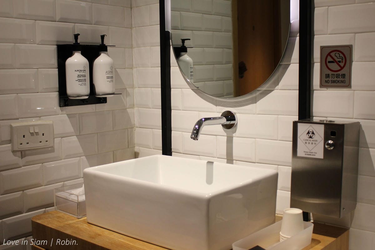 澳洲航空香港貴賓室 – 旗艦級水準,特色餐飲、寬敞環境、親切服務,寰宇一家香港商務貴賓室首選! - 第38張圖 澳洲航空香港貴賓室 – 旗艦級水準,特色餐飲、寬敞環境、親切服務,寰宇一家香港商務貴賓室首選!