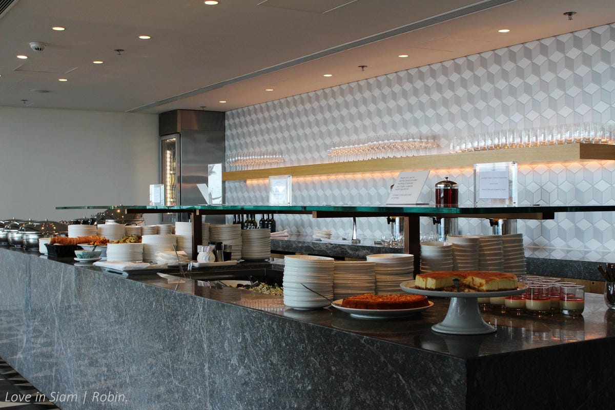 澳洲航空香港貴賓室 – 旗艦級水準,特色餐飲、寬敞環境、親切服務,寰宇一家香港商務貴賓室首選! - 第17張圖 澳洲航空香港貴賓室 – 旗艦級水準,特色餐飲、寬敞環境、親切服務,寰宇一家香港商務貴賓室首選!