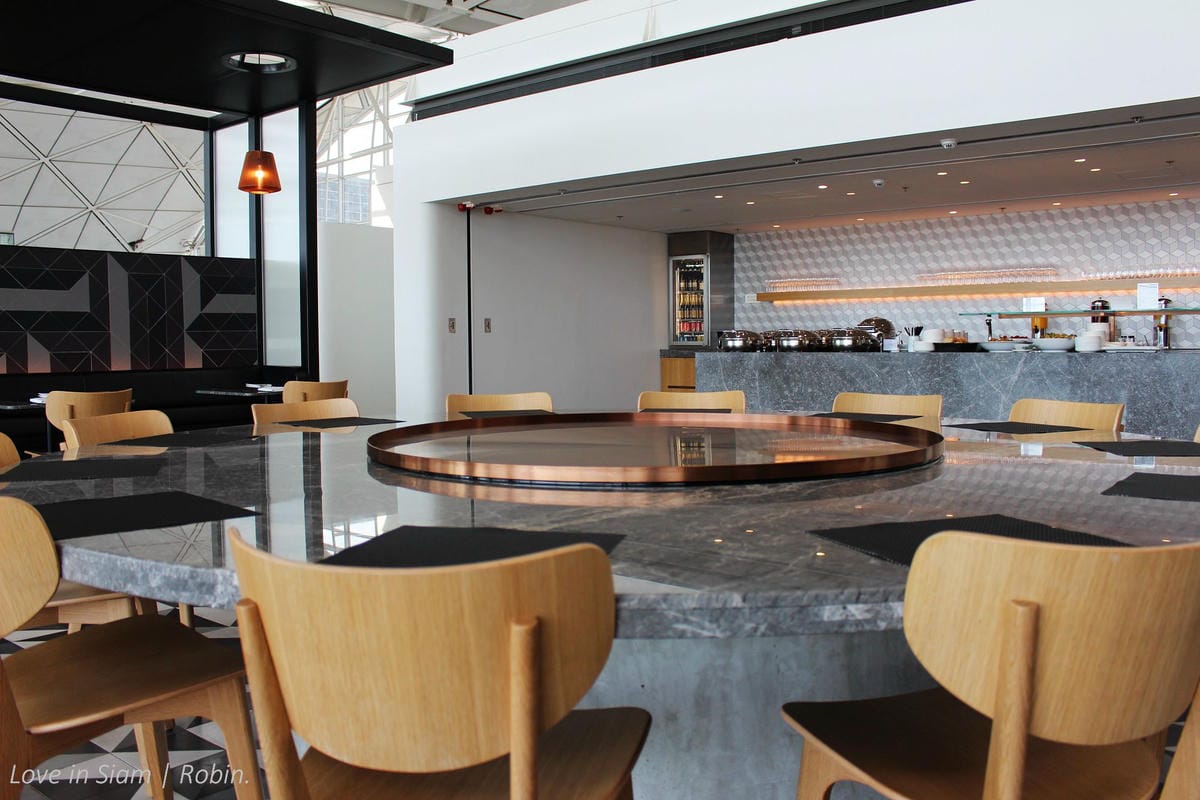 澳洲航空香港貴賓室 – 旗艦級水準,特色餐飲、寬敞環境、親切服務,寰宇一家香港商務貴賓室首選! - 第25張圖 澳洲航空香港貴賓室 – 旗艦級水準,特色餐飲、寬敞環境、親切服務,寰宇一家香港商務貴賓室首選!