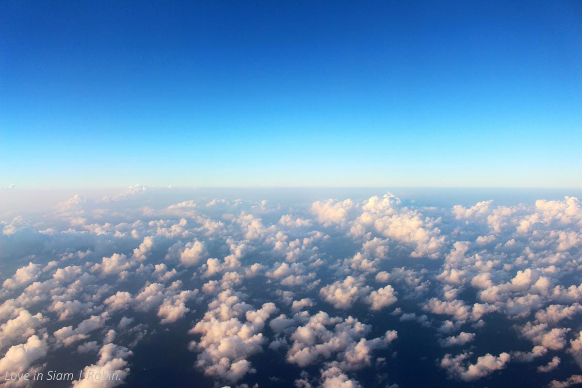 2016.05.31 港龍航空 KA482 香港-台北 A330商務艙飛行記錄-港龍初體驗,詳盡服務、餐點介紹! - 第40張圖 2016.05.31 港龍航空 KA482 香港-台北 A330商務艙飛行記錄-港龍初體驗,詳盡服務、餐點介紹!