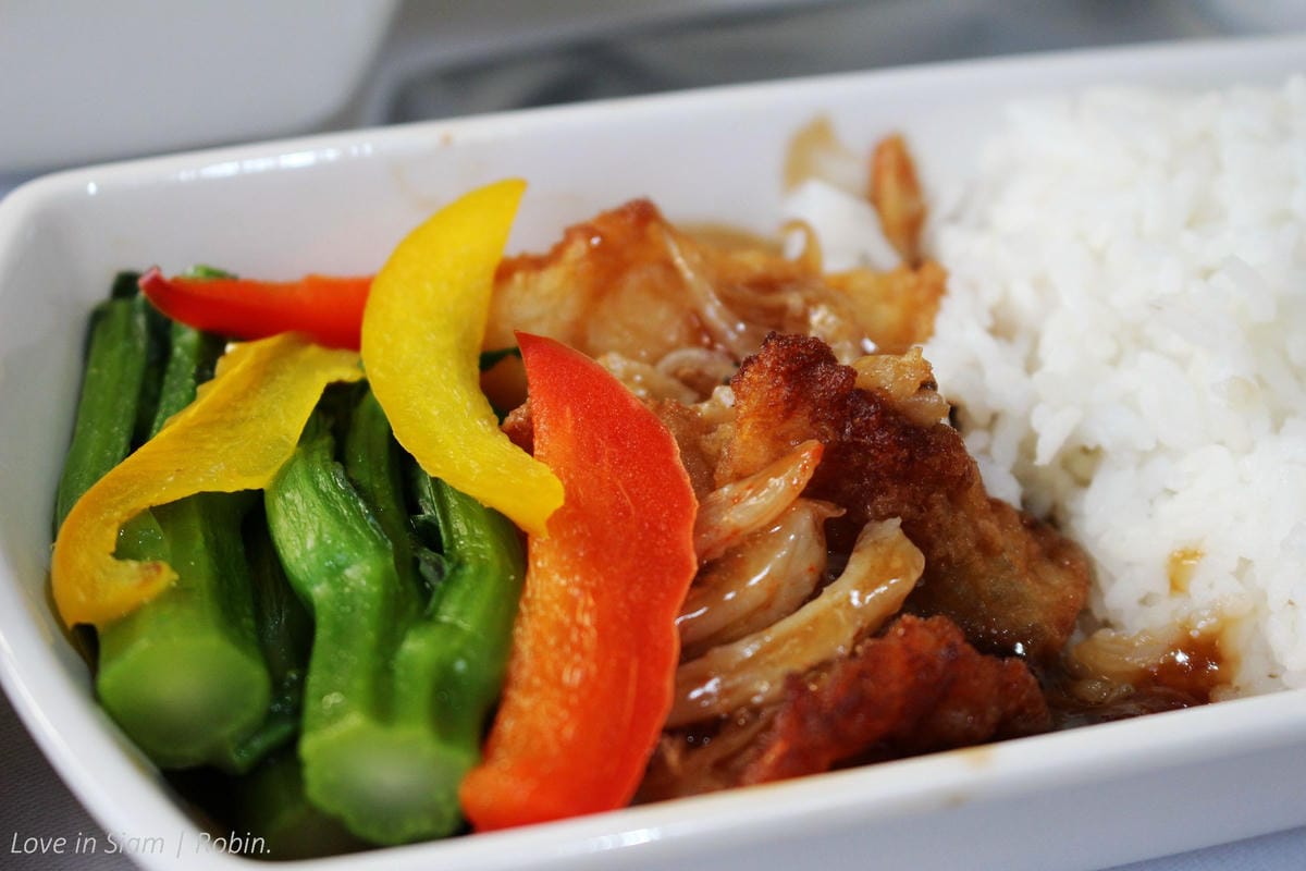 2016.05.31 港龍航空 KA482 香港-台北 A330商務艙飛行記錄-港龍初體驗,詳盡服務、餐點介紹! - 第43張圖 2016.05.31 港龍航空 KA482 香港-台北 A330商務艙飛行記錄-港龍初體驗,詳盡服務、餐點介紹!