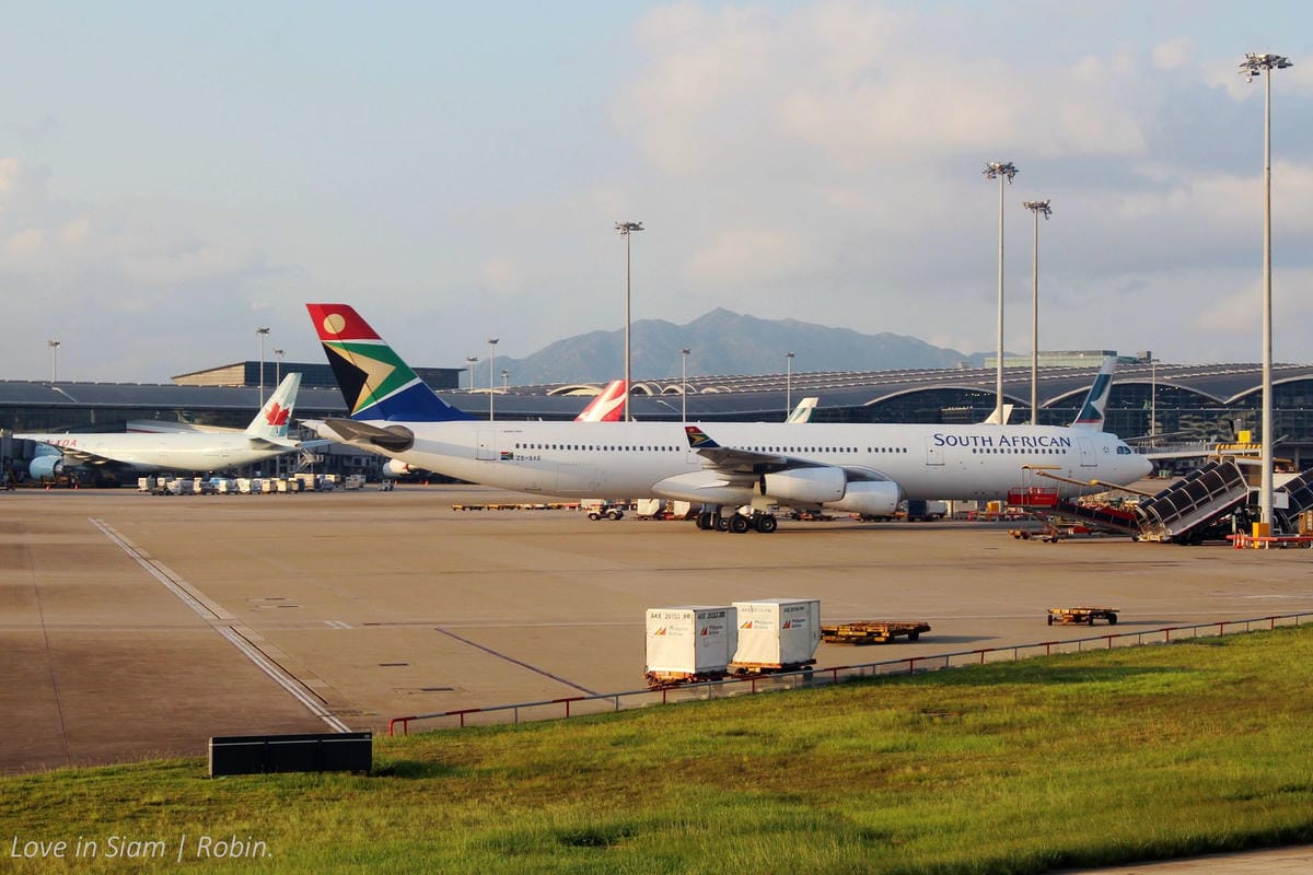 2016.05.31 港龍航空 KA482 香港-台北 A330商務艙飛行記錄-港龍初體驗,詳盡服務、餐點介紹! - 第32張圖 2016.05.31 港龍航空 KA482 香港-台北 A330商務艙飛行記錄-港龍初體驗,詳盡服務、餐點介紹!