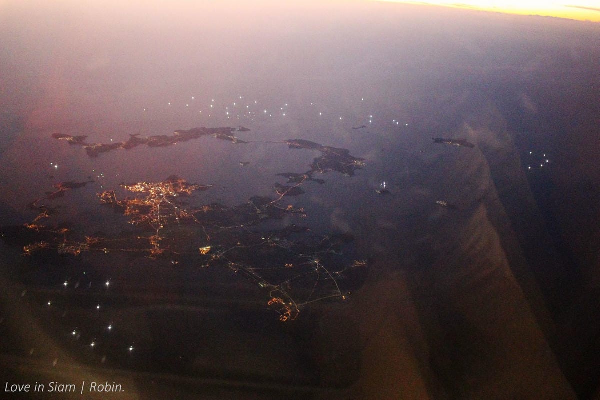 2016.05.31 港龍航空 KA482 香港-台北 A330商務艙飛行記錄-港龍初體驗，詳盡服務、餐點介紹!