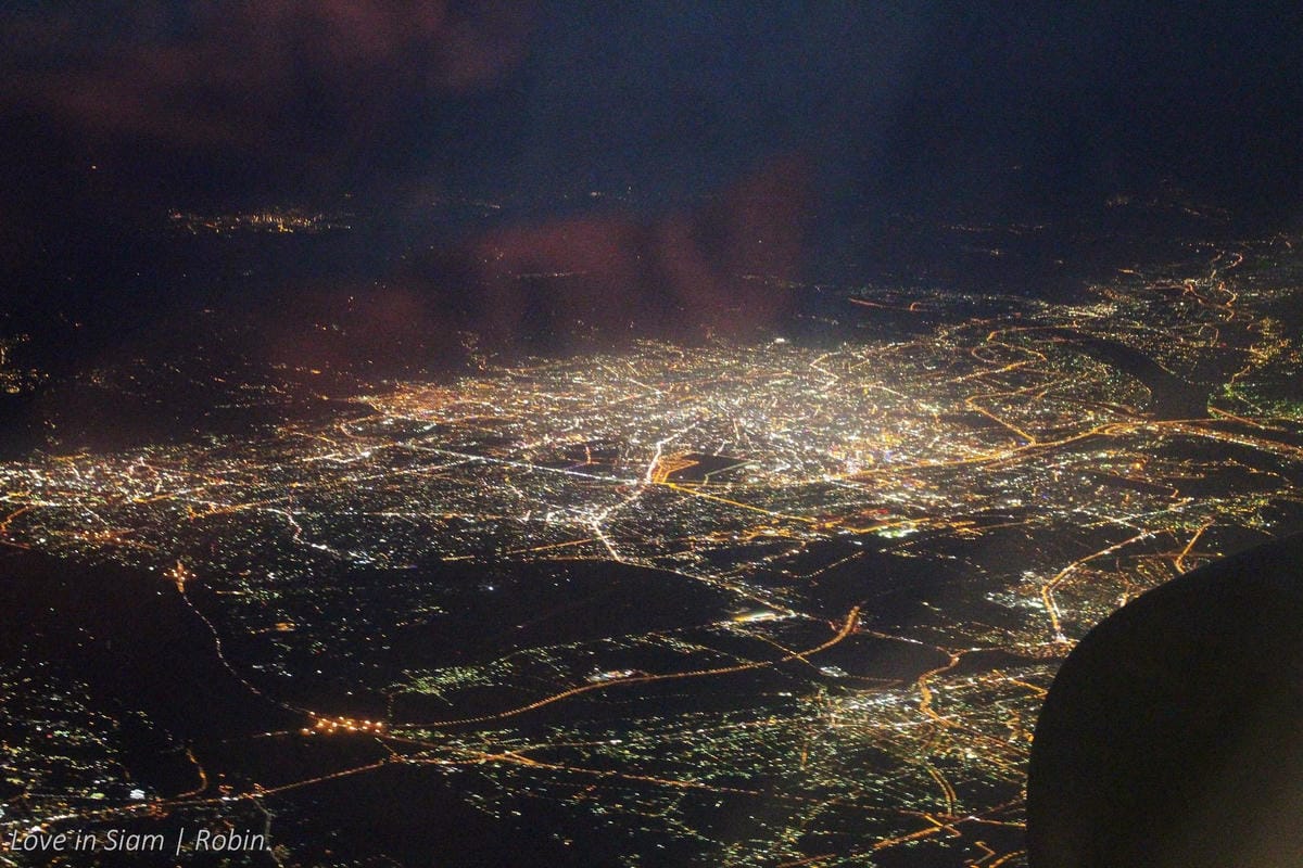 2016.05.31 港龍航空 KA482 香港-台北 A330商務艙飛行記錄-港龍初體驗,詳盡服務、餐點介紹! - 第64張圖 2016.05.31 港龍航空 KA482 香港-台北 A330商務艙飛行記錄-港龍初體驗,詳盡服務、餐點介紹!