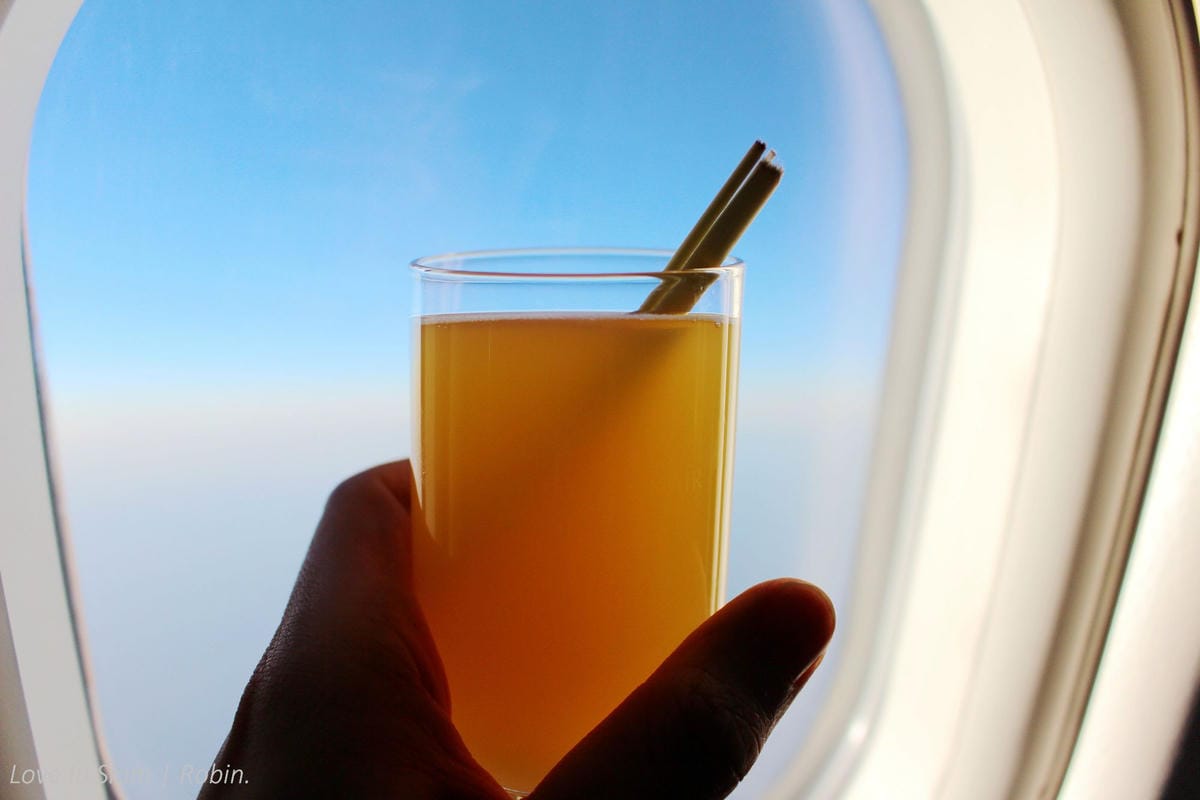 2016.05.31 港龍航空 KA482 香港-台北 A330商務艙飛行記錄-港龍初體驗,詳盡服務、餐點介紹! - 第49張圖 2016.05.31 港龍航空 KA482 香港-台北 A330商務艙飛行記錄-港龍初體驗,詳盡服務、餐點介紹!