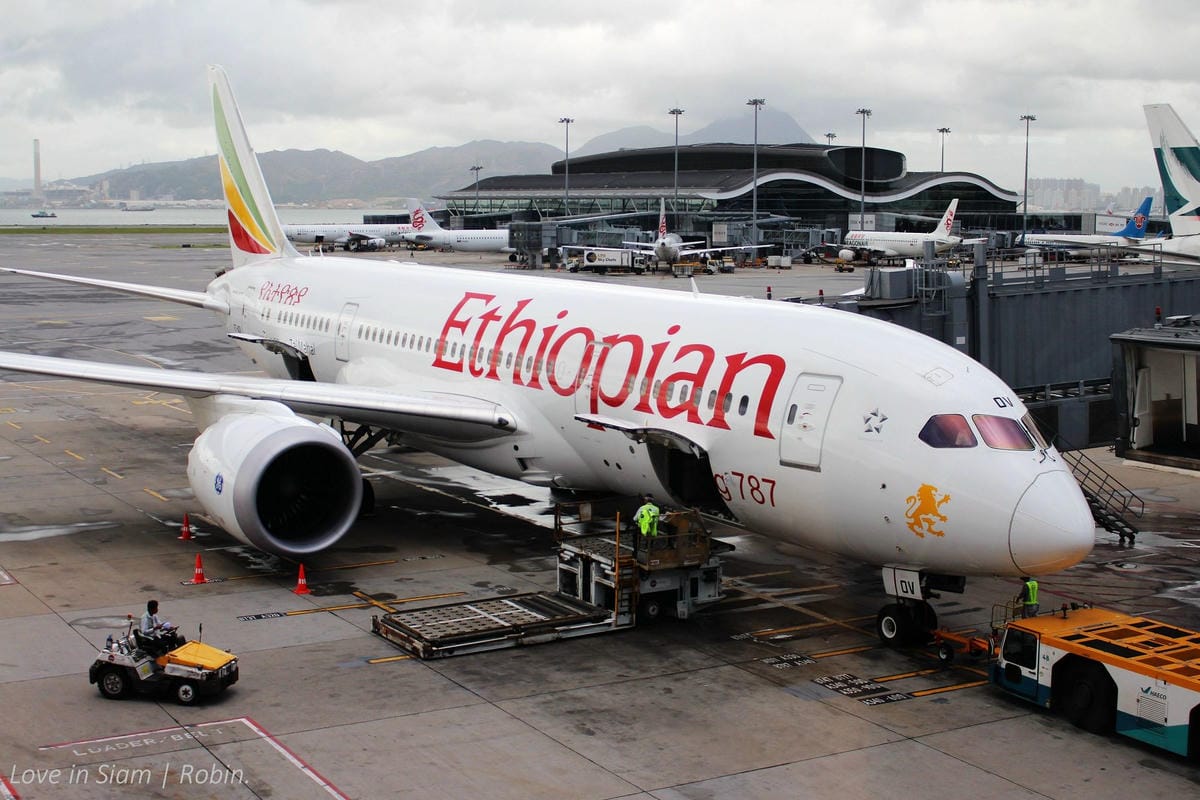 2016.05 香港機場拍飛機圖輯-航迷勝地,台灣看不到的五大洲各色航空公司機型吃到飽! - 第26張圖 2016.05 香港機場拍飛機圖輯-航迷勝地,台灣看不到的五大洲各色航空公司機型吃到飽!