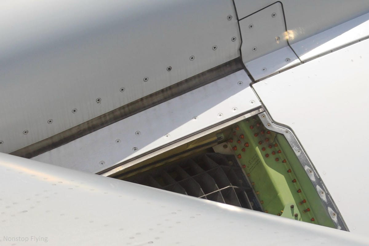 2017.04.13 日本航空JL814 桃園-關西 737飛行記錄-全機個人娛樂系統、精緻餐點、親切日式服務、大額度託運行李 - 第49張圖 2017.04.13 日本航空JL814 桃園-關西 737飛行記錄-全機個人娛樂系統、精緻餐點、親切日式服務、大額度託運行李