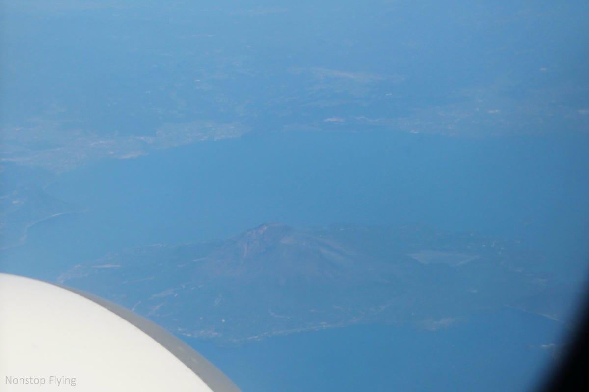 2017.04.13 日本航空JL814 桃園-關西 737飛行記錄-全機個人娛樂系統、精緻餐點、親切日式服務、大額度託運行李 - 第35張圖 2017.04.13 日本航空JL814 桃園-關西 737飛行記錄-全機個人娛樂系統、精緻餐點、親切日式服務、大額度託運行李