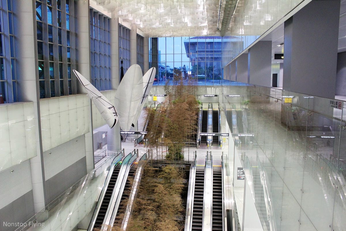 2017.04.13 日本航空JL814 桃園-關西 737飛行記錄-全機個人娛樂系統、精緻餐點、親切日式服務、大額度託運行李 - 第2張圖 2017.04.13 日本航空JL814 桃園-關西 737飛行記錄-全機個人娛樂系統、精緻餐點、親切日式服務、大額度託運行李