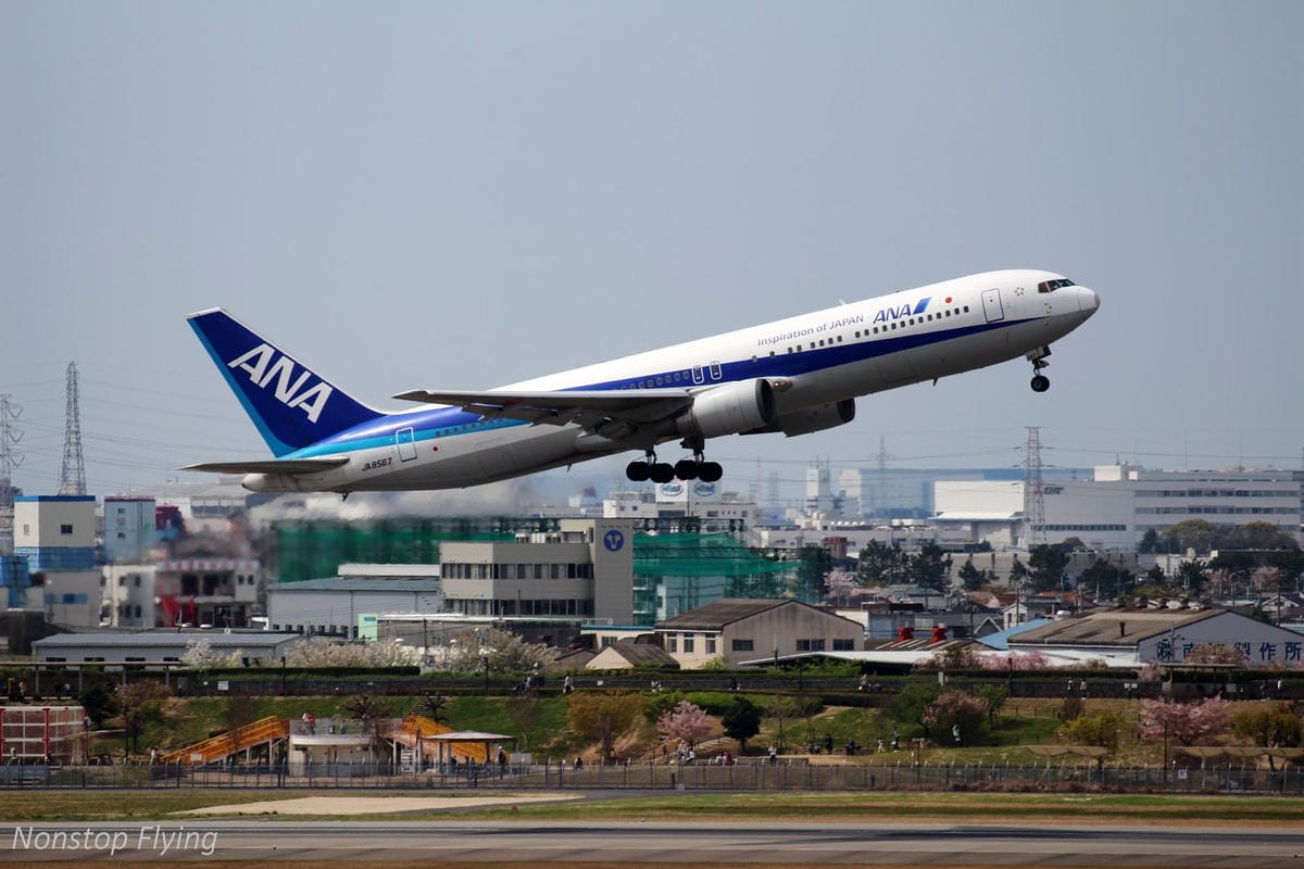 【日本大阪】伊丹機場拍飛機-美輪美奐空中花園觀景台、多樣化機型一次滿足! - 第17張圖 【日本大阪】伊丹機場拍飛機-美輪美奐空中花園觀景台、多樣化機型一次滿足!