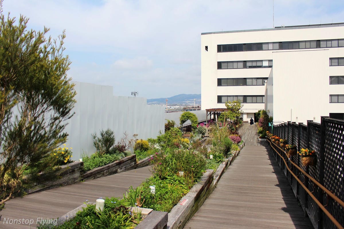 【日本大阪】伊丹機場拍飛機-美輪美奐空中花園觀景台、多樣化機型一次滿足! - 第7張圖 【日本大阪】伊丹機場拍飛機-美輪美奐空中花園觀景台、多樣化機型一次滿足!
