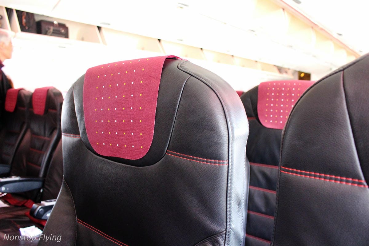 2017.04.16 日本航空JL118 伊丹-羽田 飛行記錄-767新SKY NEXT客艙,新穎舒適、免費機上Wi-Fi,親切熱情服務! - 第23張圖 2017.04.16 日本航空JL118 伊丹-羽田 飛行記錄-767新SKY NEXT客艙,新穎舒適、免費機上Wi-Fi,親切熱情服務!