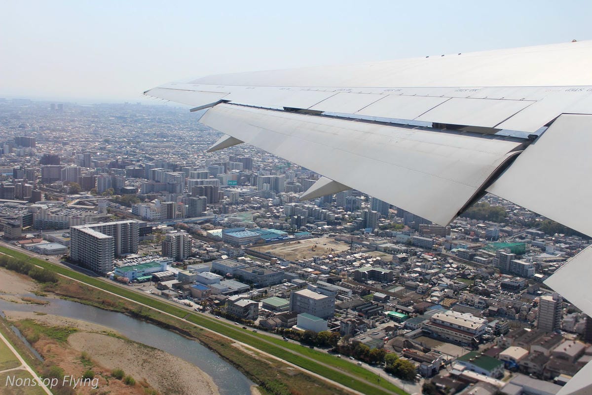 2017.04.16 日本航空JL118 伊丹-羽田 飛行記錄-767新SKY NEXT客艙,新穎舒適、免費機上Wi-Fi,親切熱情服務! - 第43張圖 2017.04.16 日本航空JL118 伊丹-羽田 飛行記錄-767新SKY NEXT客艙,新穎舒適、免費機上Wi-Fi,親切熱情服務!