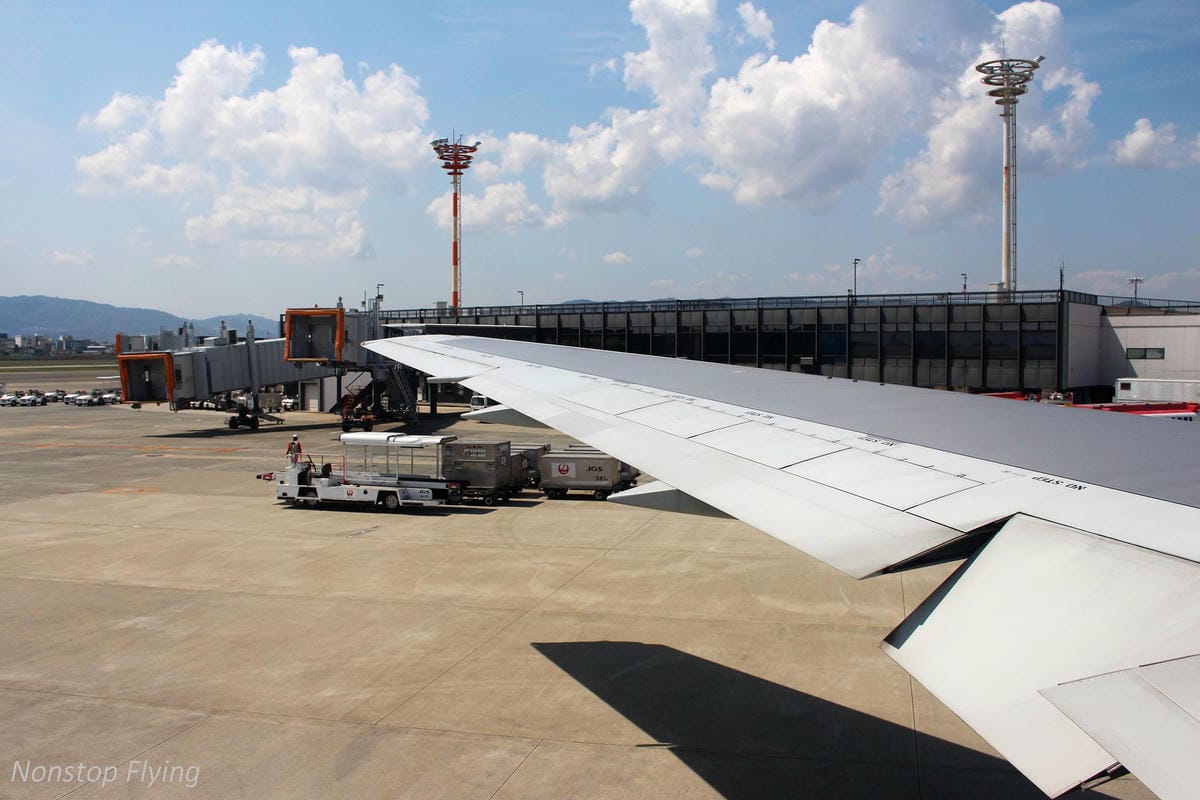 2017.04.16 日本航空JL118 伊丹-羽田 飛行記錄-767新SKY NEXT客艙,新穎舒適、免費機上Wi-Fi,親切熱情服務! - 第26張圖 2017.04.16 日本航空JL118 伊丹-羽田 飛行記錄-767新SKY NEXT客艙,新穎舒適、免費機上Wi-Fi,親切熱情服務!