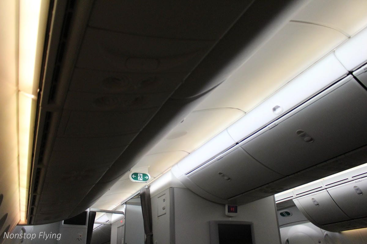 2017.04.19 日本航空JL809 成田-桃園 787飛行記錄:2-4-2獨家配置,北海道主題餐點,組員熱情服務! - 第48張圖 2017.04.19 日本航空JL809 成田-桃園 787飛行記錄:2-4-2獨家配置,北海道主題餐點,組員熱情服務!