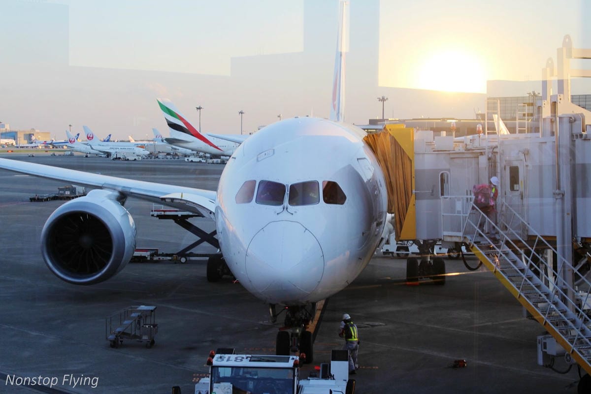 2017.04.19 日本航空JL809 成田-桃園 787飛行記錄:2-4-2獨家配置,北海道主題餐點,組員熱情服務! - 第15張圖 2017.04.19 日本航空JL809 成田-桃園 787飛行記錄:2-4-2獨家配置,北海道主題餐點,組員熱情服務!