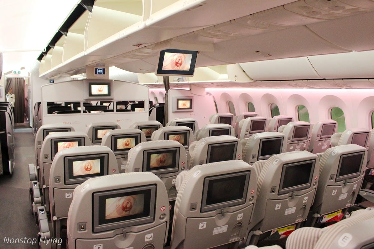 2017.04.19 日本航空JL809 成田-桃園 787飛行記錄:2-4-2獨家配置,北海道主題餐點,組員熱情服務! - 第67張圖 2017.04.19 日本航空JL809 成田-桃園 787飛行記錄:2-4-2獨家配置,北海道主題餐點,組員熱情服務!