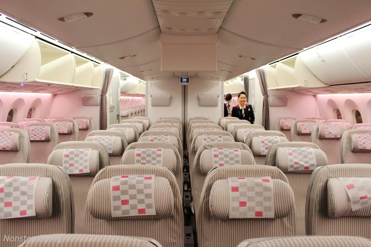 2017.04.19 日本航空JL809 成田-桃園 787飛行記錄:2-4-2獨家配置,北海道主題餐點,組員熱情服務! - 第69張圖 2017.04.19 日本航空JL809 成田-桃園 787飛行記錄:2-4-2獨家配置,北海道主題餐點,組員熱情服務!