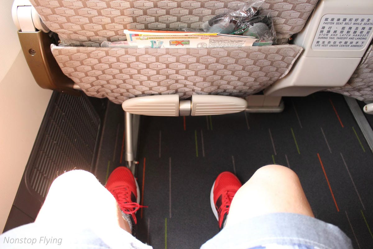2017.05.07 長榮航空 BR807 桃園TPE-澳門MFM 飛行記錄 -波音777菁英艙座位! - 第23張圖 2017.05.07 長榮航空 BR807 桃園TPE-澳門MFM 飛行記錄 -波音777菁英艙座位!
