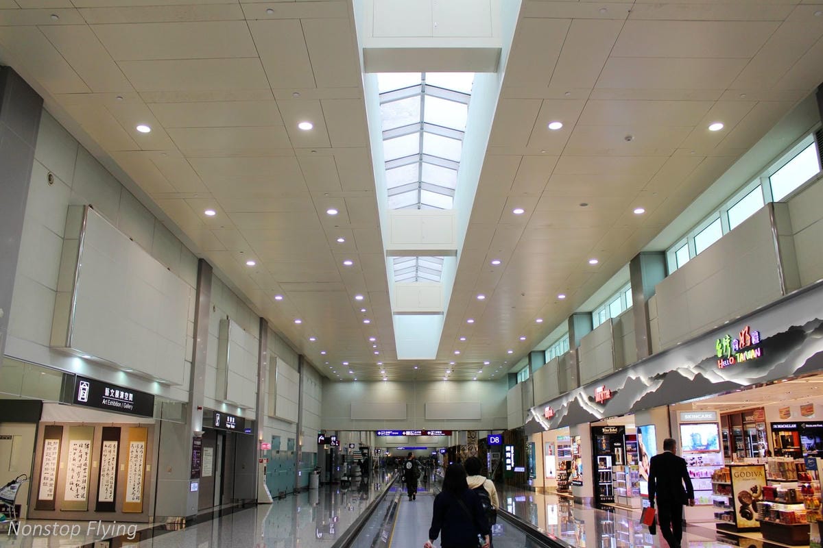 2017.05.07 長榮航空 BR807 桃園TPE-澳門MFM 飛行記錄 -波音777菁英艙座位! - 第7張圖 2017.05.07 長榮航空 BR807 桃園TPE-澳門MFM 飛行記錄 -波音777菁英艙座位!